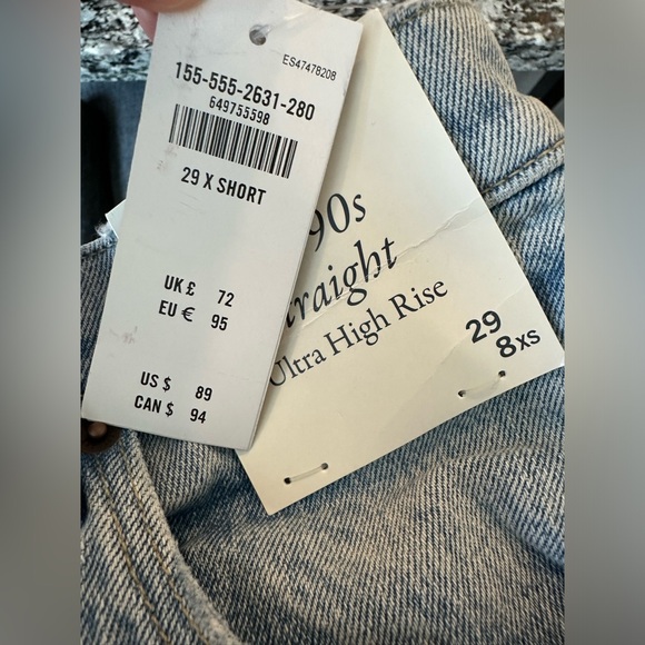 NWT Abercrombie & Fitch, 90’s Straight Ultra High Rise Jeans, Size 8, 29W XS. - Picture 7 of 9
